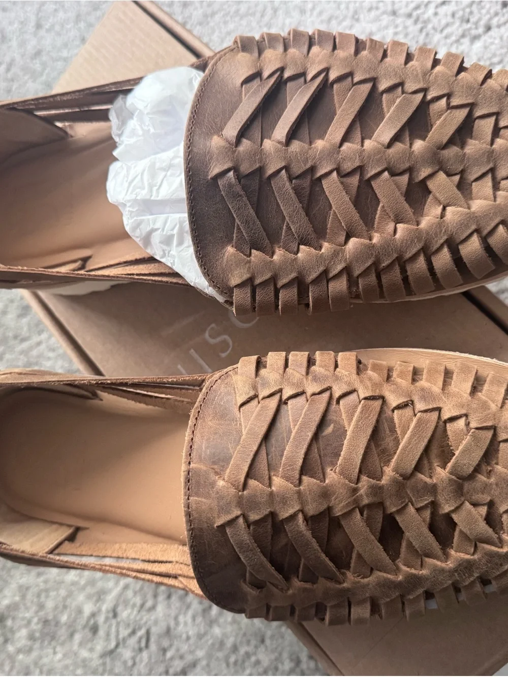Nisolo NWT Brown Woven Leather Huarache style loafers with lug soles